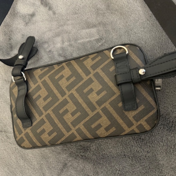 Fendi Camera Bag - Picture 2 of 4